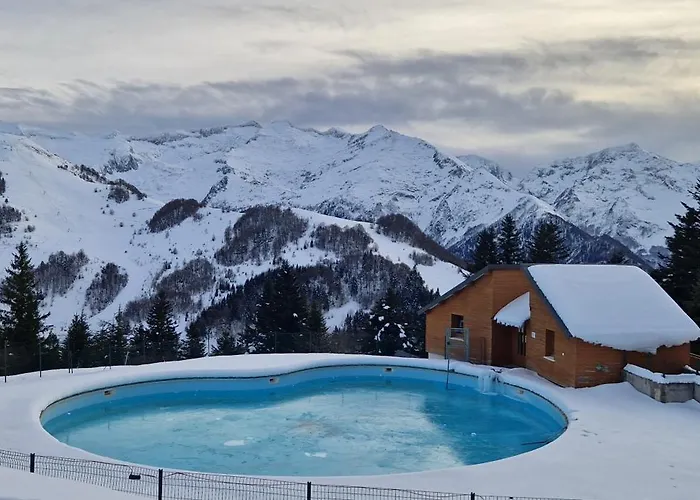 Le Chaleureux Cocon Rouge * Ustou