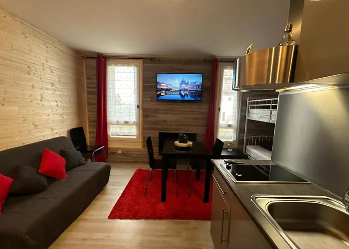 Le Chaleureux Cocon Rouge Ustou