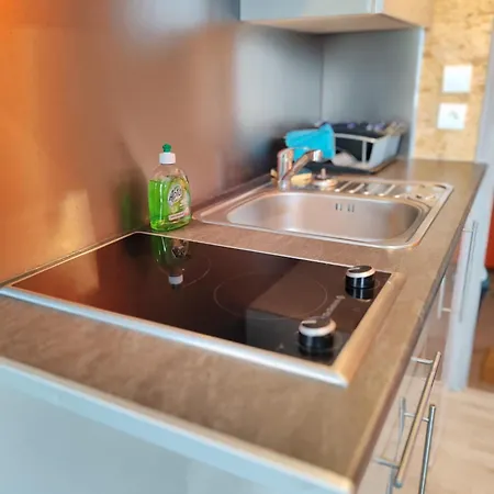 Le Chaleureux Cocon Rouge Apartment Ustou