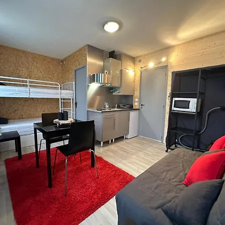 Le Chaleureux Cocon Rouge Apartment *